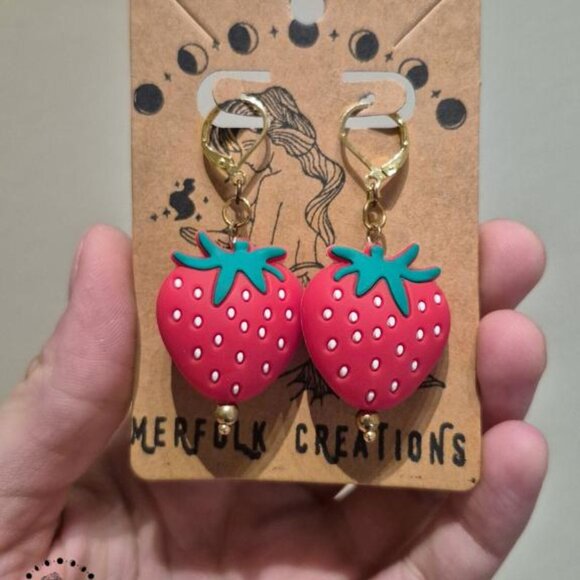 Cute Strawberry Earrings | Silicone Strawberry Beads - Picture 6 of 6